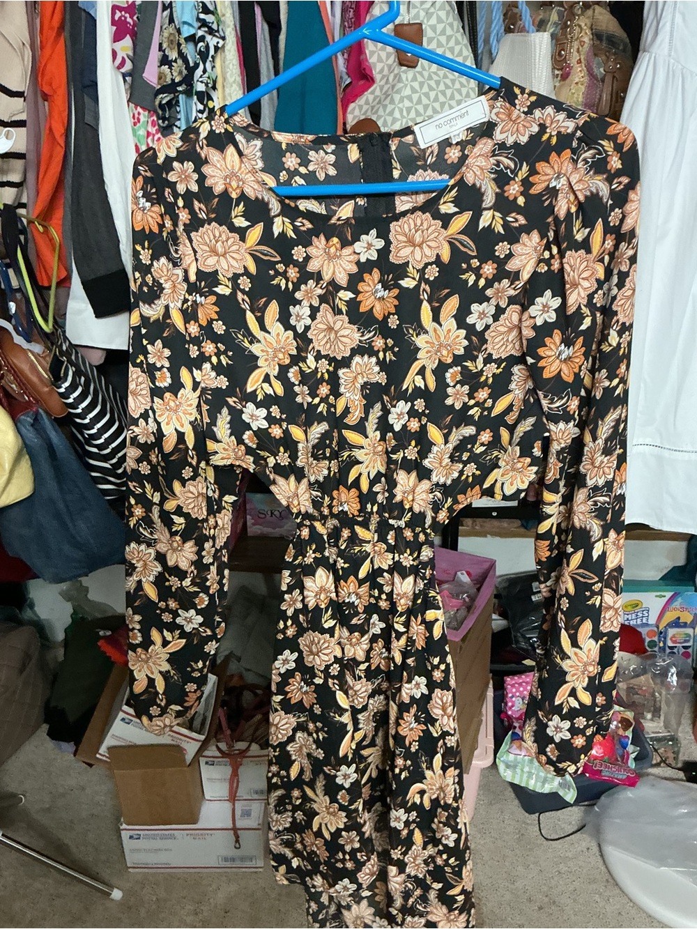 Backless Floral Long-Sleeve Dress - Black with Peach Flowers